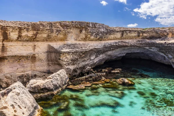 Stanowisko Archeologiczne Ośrodek Turystyczny Roca Vecchia Puglia Salento Włochy Turkusowe — Zdjęcie stockowe