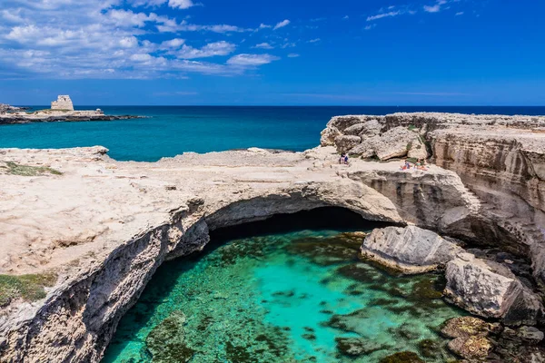 Archäologische Stätte Und Touristenort Roca Vecchia Apulien Salento Italien Türkisfarbenes — Stockfoto