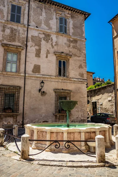 Giugno 2019 Narni Umbria Terni Italia Una Grande Fontana Nel — Foto Stock