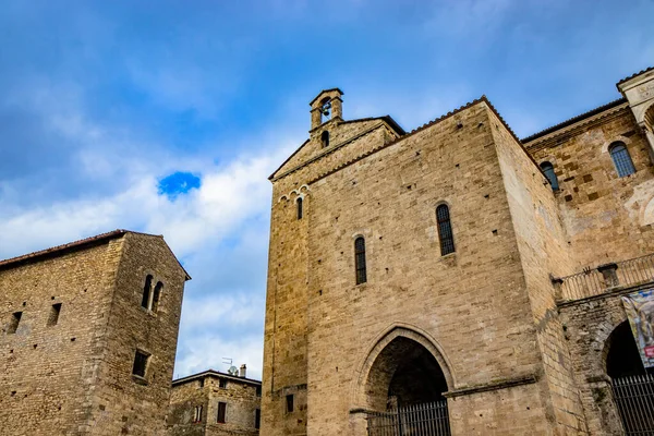 Боковой Фасад Соборной Базилики Санта Мария Аннунциата Площади Инноченцо Iii — стоковое фото