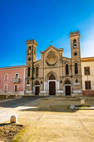 Hermosa Antigua Iglesia Católica San Domenico Cerca Llanura Granos Piano — Foto de Stock