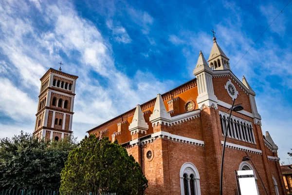 Farní Kostel Nejsvětějšího Srdce Ježíše Sacro Cuore Gesu Grottaferrata Provincii — Stock fotografie