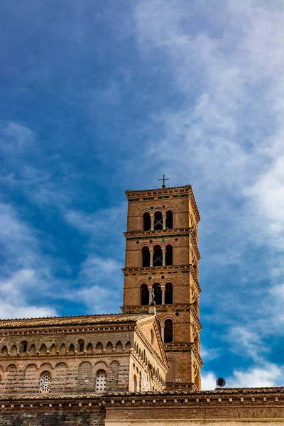 Iglesia Campanario Fuente Litúrgica Paraíso Monasterio Exárquico Santa María Grottaferrata — Foto de Stock