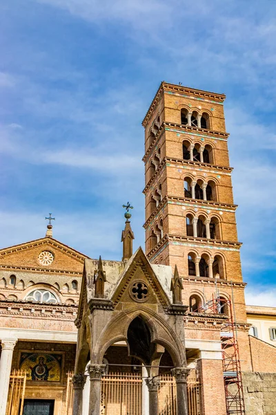 Kościół Dzwonnica Fontanna Liturgiczna Raj Egzarchicznym Klasztorze Najświętszej Marii Panny — Zdjęcie stockowe