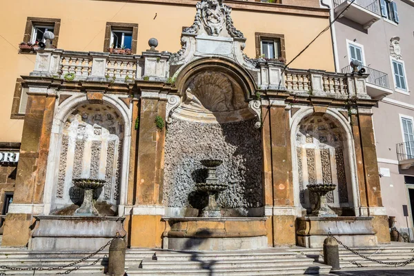 Krásná Fontána Náměstí Svatého Petra Piazza San Pietro Frascati Překřížené — Stock fotografie