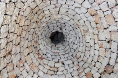 Güzel şehir Alberobello, Puglia 'da, Lecce vilayetinde, karakteristik evleri ile, Trulli.