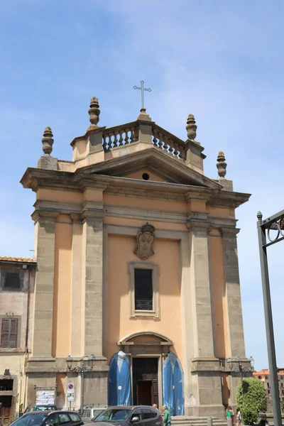 Stad Bagnaia Provincie Viterbo Gevel Van Kerk Blauwe Lucht — Stockfoto