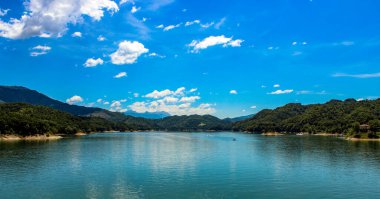 Salto Gölü, Lazio 'nun en büyük yapay gölü, Rieti ilinde yer alır ve Salto Nehri' ni Salto barajıyla doldurarak 1940 yılında kurulmuştur.. 