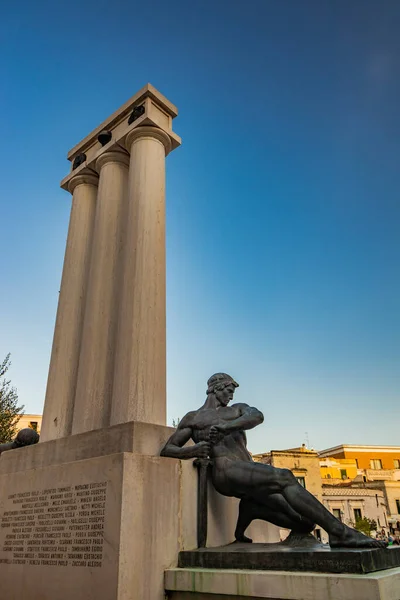 Srpna 2020 Matera Basilicata Itálie Válečný Památník Piazza Vittorio Veneto — Stock fotografie