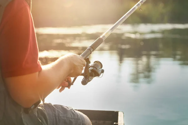 Hengel Wiel Close Man Vissen Met Een Prachtige Zonsopgang Achter — Stockfoto