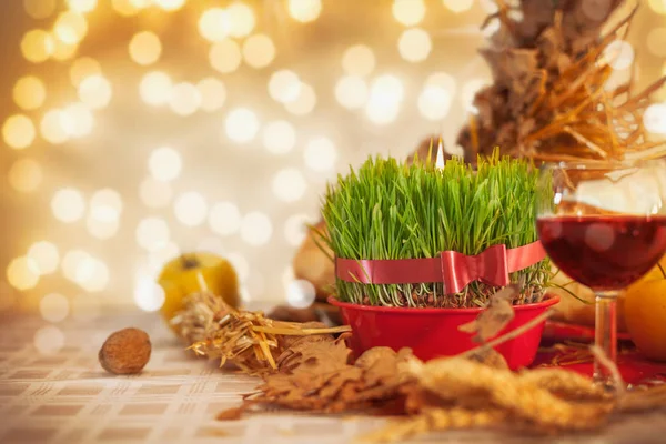 Ortodoks Noel için evde süslü Festival tablo