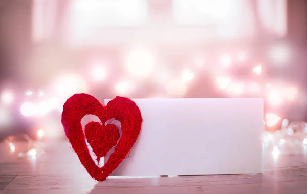 Valentinskarte Herz Und Leere Papierkarte Auf Dem Tisch Valentinstag Konzept — Stockfoto