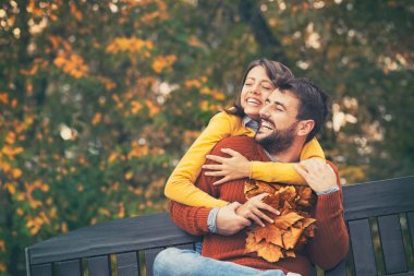 Aşık olmak çok eğlenceli.