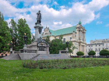 Adam Mickiewicz Heykeli. Varşova. Polonya.