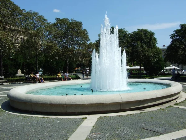 Fontänen King Tomislav Square Zagreb — Stockfoto