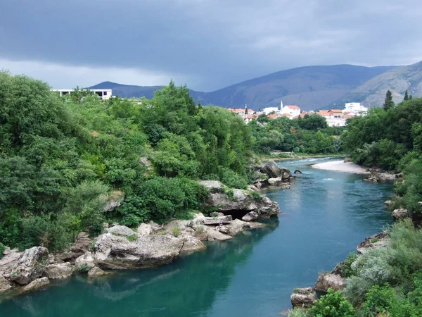 Чистая Зеленая Река Сердце Боснии — стоковое фото