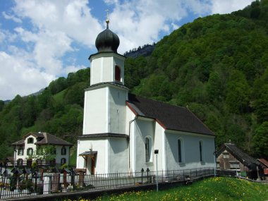 Kilise köy Weisstannen - Canton St. Gallen, İsviçre