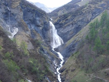 Muttenbachfall şelale Weisstannen - Canton St. Gallen, İsviçre