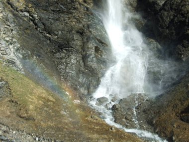 Scheubsbachfall şelale Weisstannen - Canton St. Gallen, İsviçre