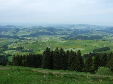 Mera ve tepeler Zrchersmhle köyü - Appenzell Ausserrhoden Canton, İsviçre