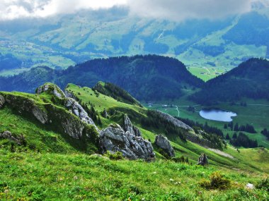 Panoramik Lutispitz tepe - Canton St. Gallen, İsviçre
