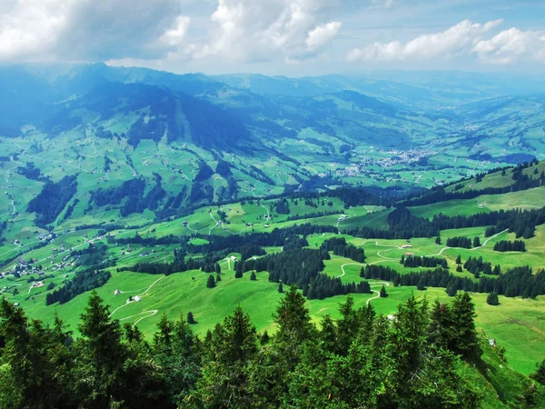 Panoramatický Pohled Krajinu Obertoggenburg Mountain Kantonu Gallen Švýcarsko — Stock fotografie