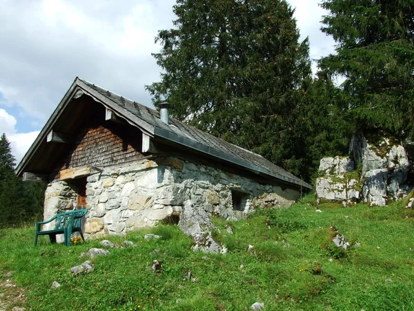 Alpen Architectuur Boerderijen Van Obertoggenburg Regio Zwitserse Gallen — Stockfoto