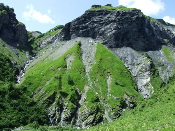 Montagne Rocce Nella Valle Weisstannenthal Cantone San Gallo Svizzera — Foto Stock
