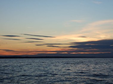 Günbatımı üzerinde lake Bodensee Rorschach kasaba - St. Gallen Kantonu, İsviçre