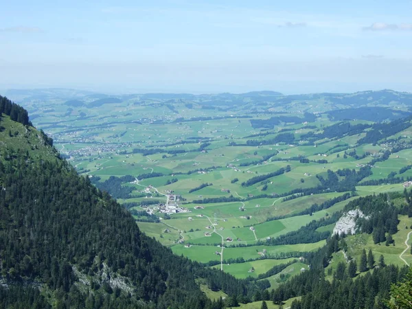 Panoramatický Pohled Vesnici Schwende Brulisau Kanton Appenzell Innerrhoden Švýcarsko — Stock fotografie