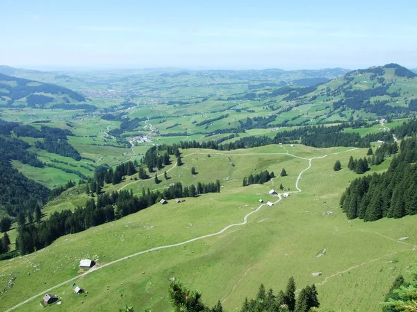 Vista Panorámica Del Pueblo Schwende Brulisau Cantón Appenzell Innerrhoden Suiza —  Fotos de Stock