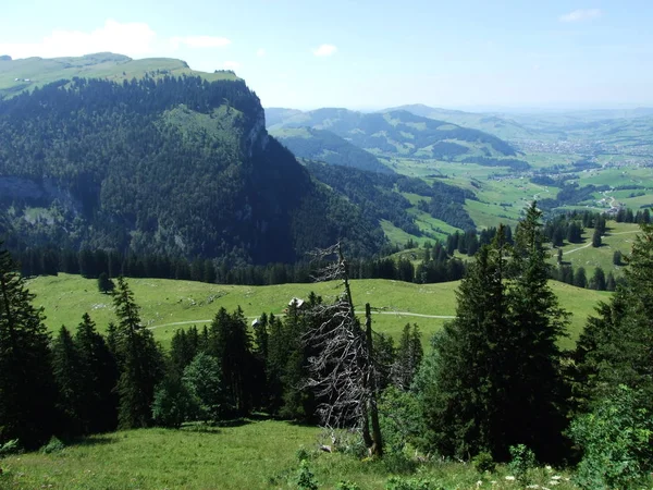 Panoramic View Village Schwende Brulisau Кантон Аппенцелль Иннерроден Швейцария — стоковое фото