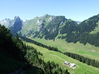 Alpstein dağ silsilesi - Appenzell Innerrhoden Canton, İsviçre pastoral Panoraması