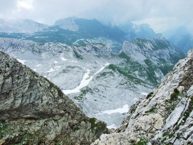 Alpstein dağ silsilesi - Appenzell Ausserrhoden Canton, İsviçre Santis tepesine tırmanma