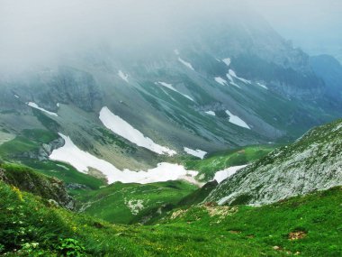Peyzaj ve çevre Alpstein dağ silsilesi - Canton St. Gallen, İsviçre