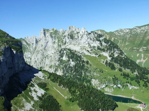 Alpine Lake Fahlensee Bergskedjan Alpstein Canton Appenzell Innerrhoden Schweiz — Stockfoto