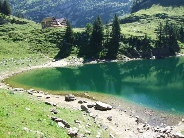 Lago Alpino Fahlensee Cordillera Alpstein Cantón Appenzell Innerrhoden Suiza — Foto de Stock