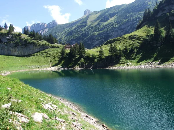 Alpejskie Jezioro Fahlensee Pasmo Górskie Alpstein Kanton Appenzell Innerrhoden Szwajcaria — Zdjęcie stockowe