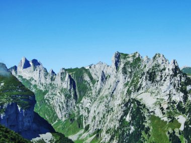 Fahlensee göl dağ kitle Alpstein -: Appenzell Innerrhoden Canton, İsviçre üzerinden Fahlenalp tepeler için görüntüleyin
