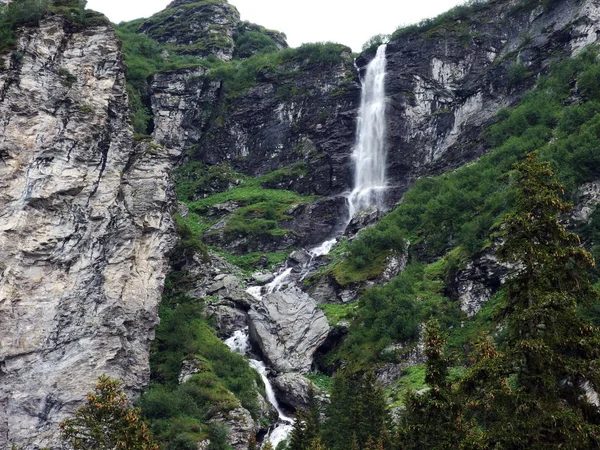 Vodopády Kaskády Údolí Weisstannental Kantonu Gallen Švýcarsko — Stock fotografie