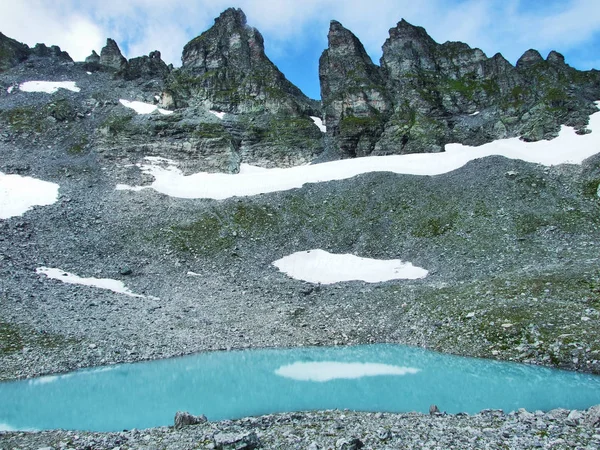 Lacs Alpins Créés Par Fonte Des Icebergs Dans Chaîne Montagnes — Photo