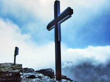 Pizol en yüksek dağ kitle Glarus Alps - Canton St. Gallen, İsviçre için görüntüleyin