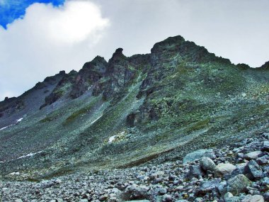 Harika alp ortam etrafında üst kısmındaki Pizol dağ Glarus Alps - Canton St. Gallen, İsviçre