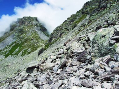 Harika alp ortam etrafında üst kısmındaki Pizol dağ Glarus Alps - Canton St. Gallen, İsviçre