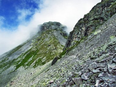 Harika alp ortam etrafında üst kısmındaki Pizol dağ Glarus Alps - Canton St. Gallen, İsviçre