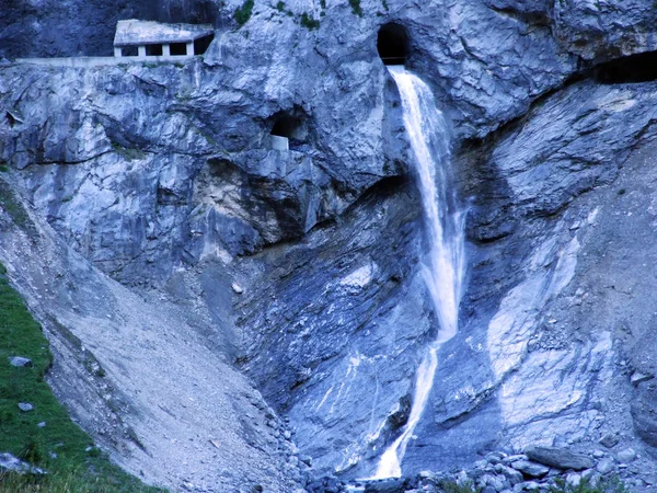 Φαράγγι Και Ροή Του Sandbach Παραπάνω Linthal Καντόνι Της Glarus — Φωτογραφία Αρχείου