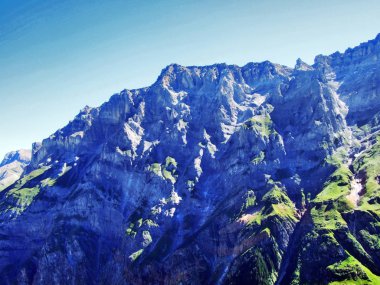 Mittler Selbsanft Plattas Alvas en yüksek dağ kitle Glarus Alps - Canton Glarus, İsviçre için görüntüleyin