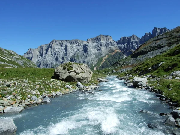 Oberstafelbach Canton Glarus Sviçre Harika Dağ Vadisi — Stok fotoğraf