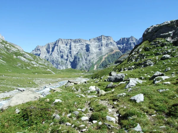 Alpejska Dolina Ober Piasku Kantonie Glarus Szwajcaria — Zdjęcie stockowe