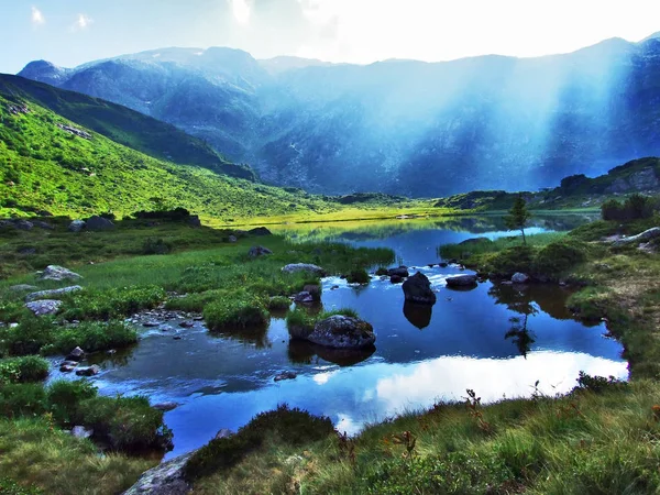 Альпійські Озера Кільцевій Дорозі Міттлерер Murgsee Альпах Glarus Гірський Хребет — стокове фото